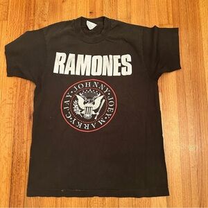 Ramones 1990 American tour shirt Escape from New York L  (n3)